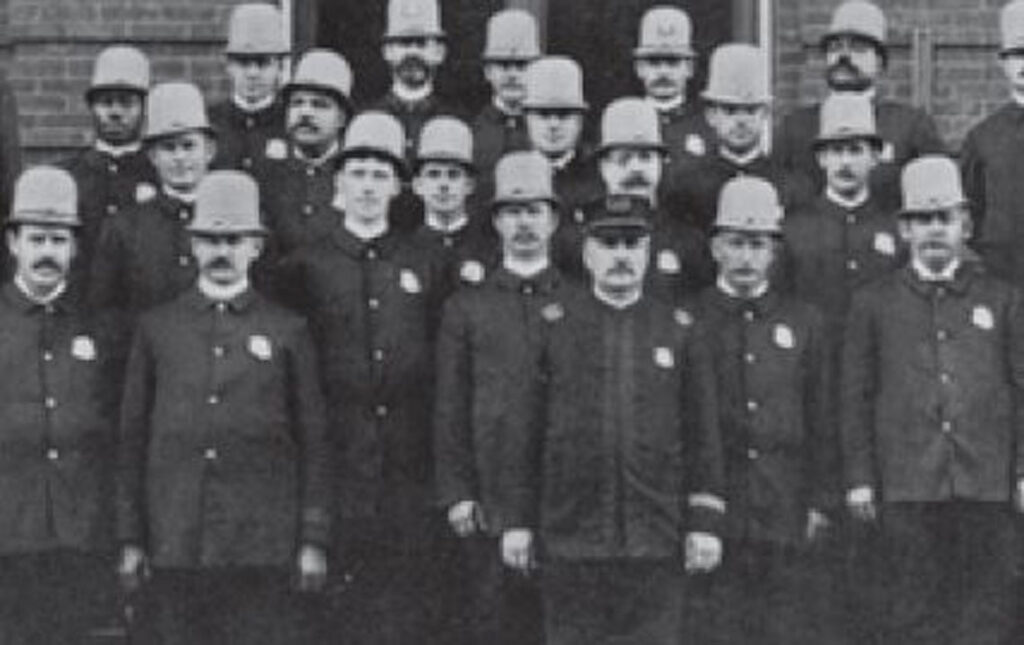 A Look At MPD Uniforms Through History - Washington, DC MPD Police ...